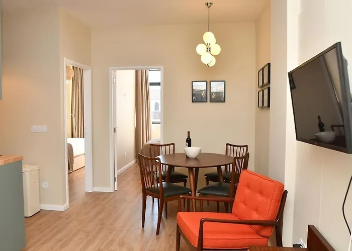 아파트 Boavista Trendy 2 Quartos Com Muita Luz E 1 Wc 포르투